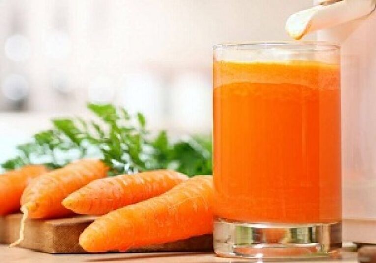 Karottensaft im Kampf gegen Würmer ist sowohl für Erwachsene als auch für Kinder geeignet